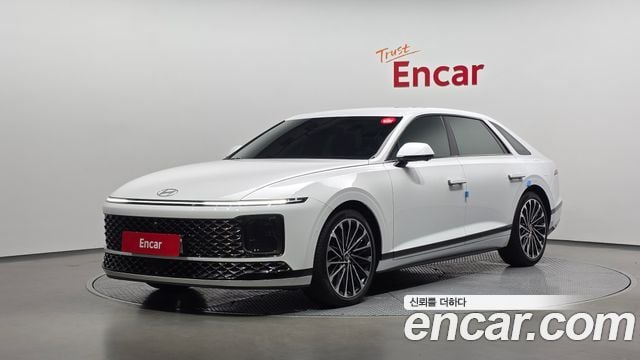 Hyundai Grandeur Hybrid Calligraphy
