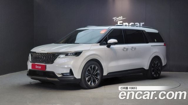 Kia Carnival Gasoline 9-Seater Signature
