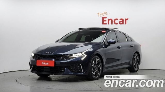 Kia K5 Signature