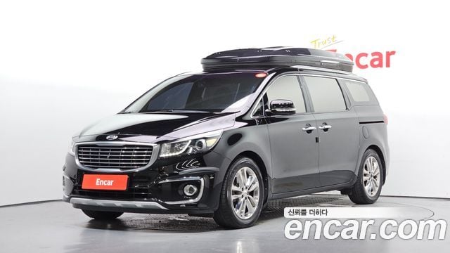 Kia Carnival 9-Seater Noblesse