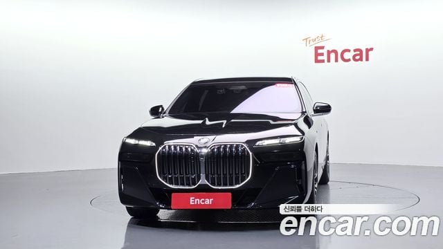 BMW 7-Series 740i xDrive M Sport