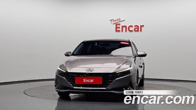 Hyundai Avante Hybrid Modern