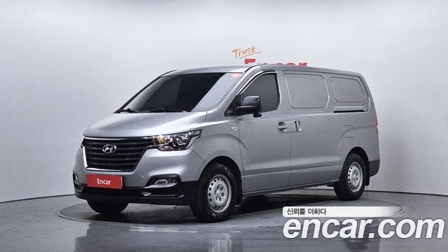 Hyundai Starex Van 3-Sitzer Style