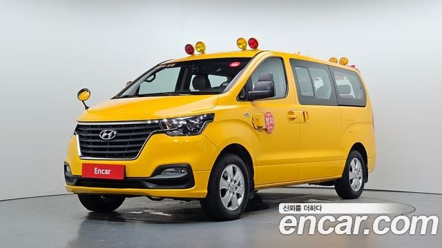 Hyundai Grand Starex 4WD Schulbus