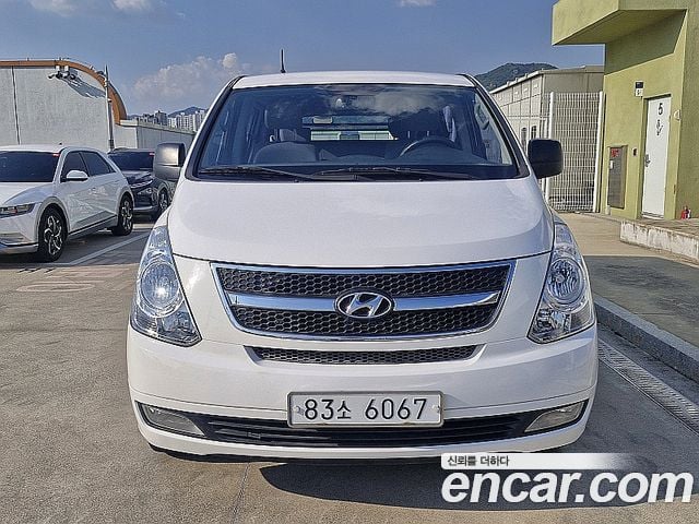 Hyundai Starex 5-Sitzer Van CVX Luxury