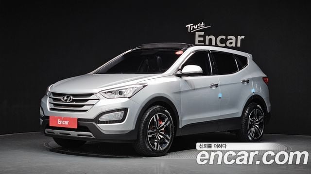 Hyundai Santa Fe Diesel (e-VGT) 2.0 2WD Premium