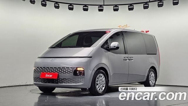 Hyundai Staria Tourer 11-Sitzer Modern