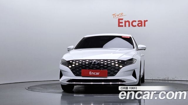 Hyundai Grandeur Le Blanc