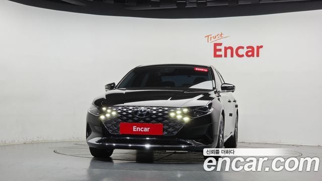 Hyundai Grandeur 2.5 Le Blanc