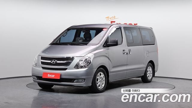 Hyundai Starex 11-Sitzer Kombi CVX Premium