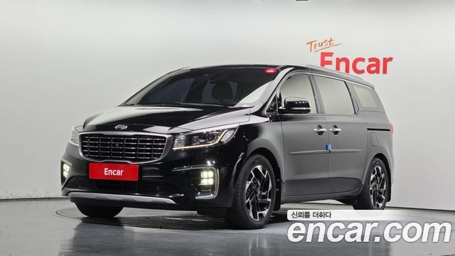 Kia Carnival 9-Seater Noblesse Special