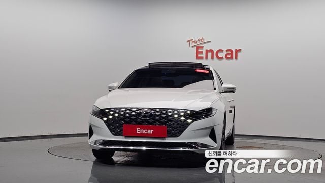 Hyundai Grandeur IG Hybrid Le Blanc