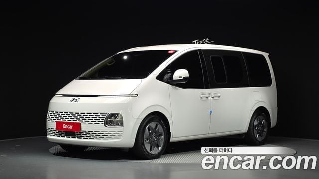 Hyundai Staria 4WD Tourer 11-Sitzer Modern