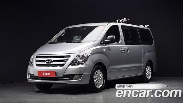Hyundai Starex 12-Sitzer LPi Kombi Smart