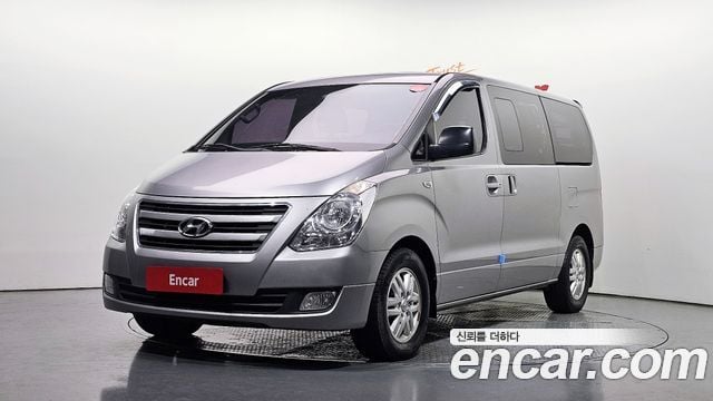 Hyundai Starex 5-Sitzer Van Modern