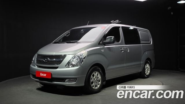 Hyundai Starex 5-Sitzer Van CVX Luxury