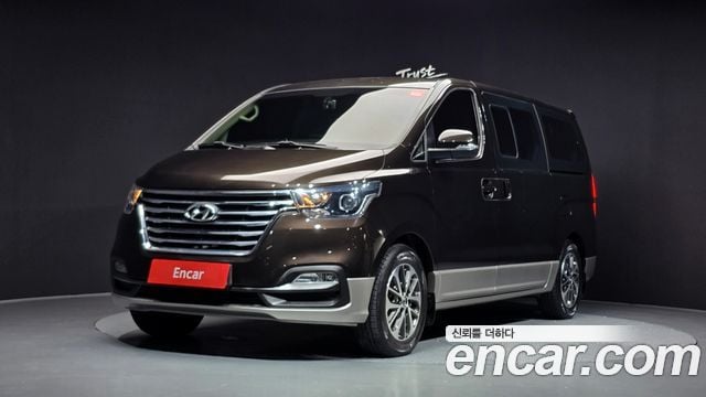 Hyundai Starex Urban 9-Sitzer Exclusive