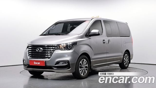 Hyundai Starex Urban 9-Sitzer Exclusive