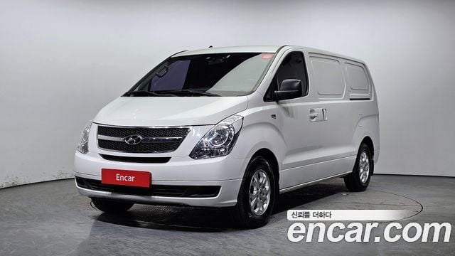 Hyundai Starex 3-Sitzer Van CVX Deluxe