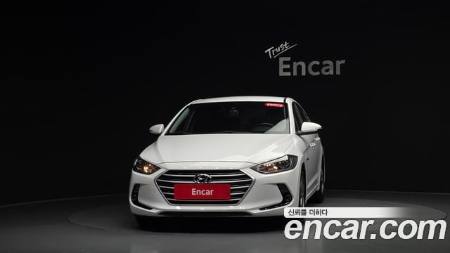 Hyundai Avante 1.6 GDI Smart