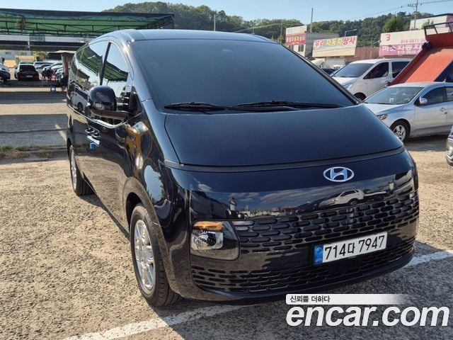 Hyundai Staria Tourer 11-Sitzer Modern