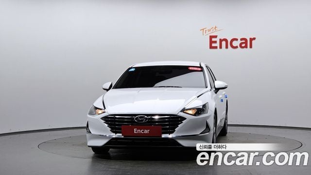 Hyundai Sonata 2.0 LPG( Rental Yong) Smart