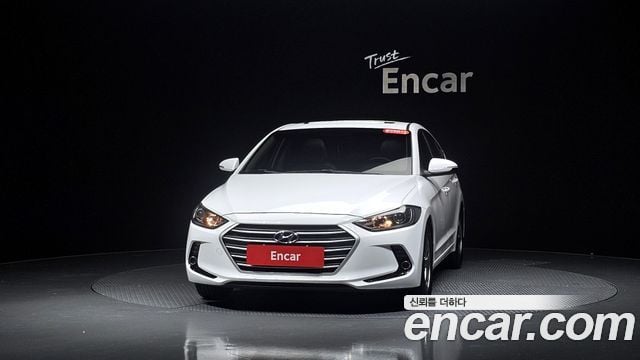 Hyundai Avante 1.6 GDI Smart