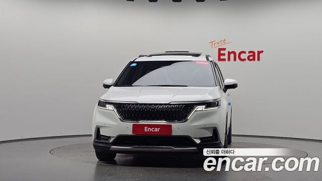 Kia Carnival Gasoline 7-Seater Signature