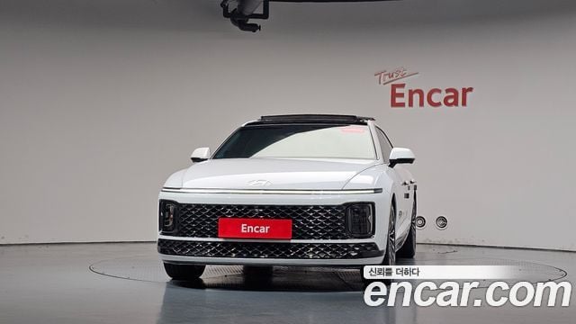 Hyundai Grandeur Calligraphy