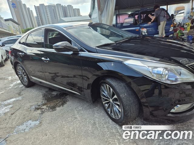 Hyundai Grandeur HG300 Premium