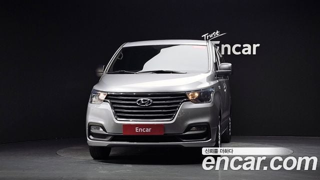 Hyundai Starex Van 5-Sitzer Modern