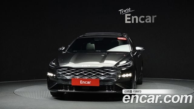Kia K8 Signature