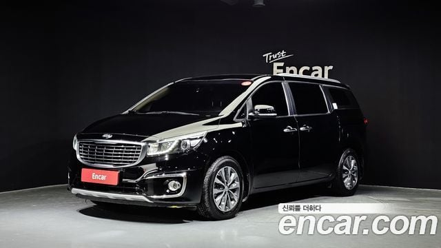 Kia Carnival 9-Seater Luxury