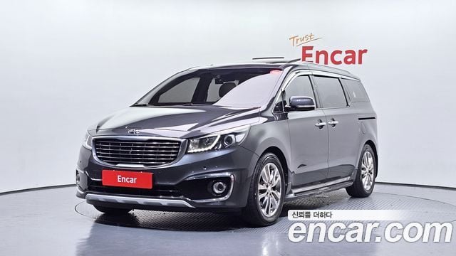 Kia Carnival 9-Seater Noblesse