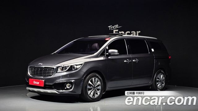 Kia Carnival 9-Sitzer Luxury