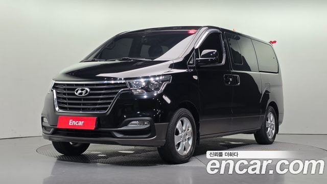 Hyundai Starex 12-Sitzer LPi Smart