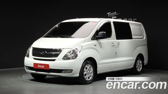 Hyundai Starex 5-Sitzer Van CVX Luxury