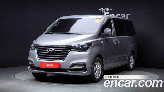 Hyundai Starex Wegeon 12-Seater Smart