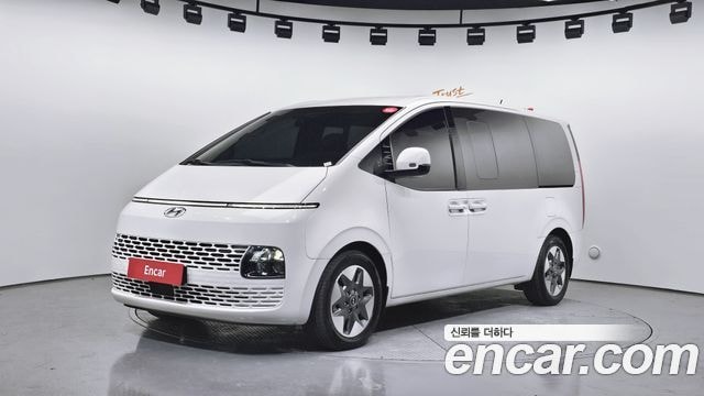 Hyundai Staria 4WD Tourer 9-Sitzer Modern