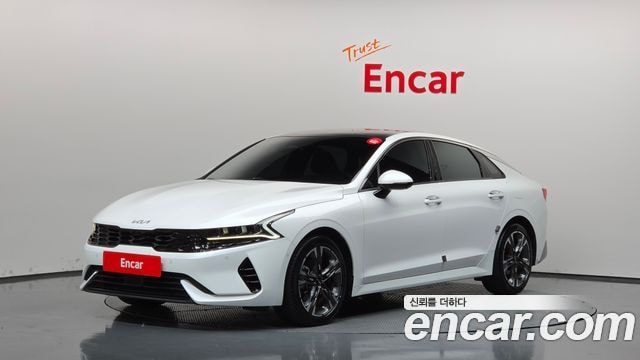 Kia K5 Signature