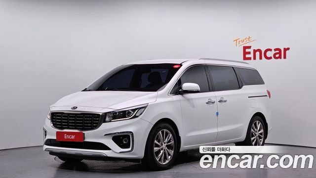 Kia Canival 9-Seater Prestige