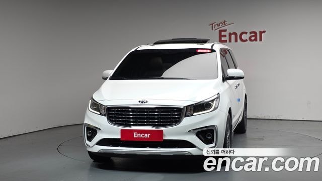 Kia Carnival 9-Sitzer Luxury