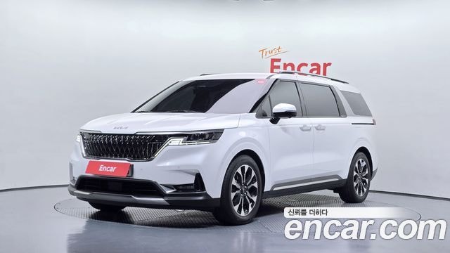 Kia Canival Gasoline 9-Seater Signature