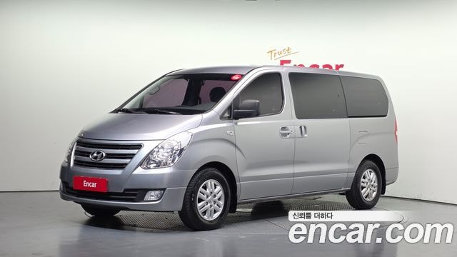 Hyundai Starex 5-Sitzer Van Modern