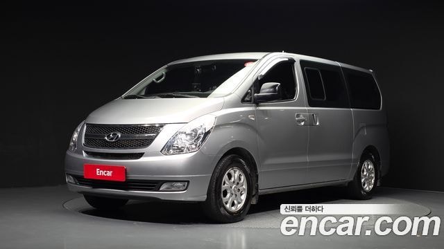 Hyundai Starex 12-Sitzer Kombi CVX Luxury