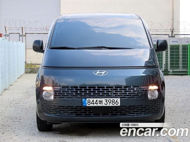 Hyundai Staria Cargo 3-Sitzer Smart