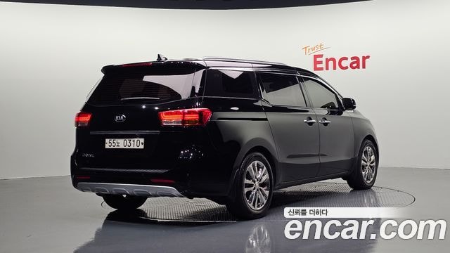 Kia Carnival 9-Sitzer Noblesse