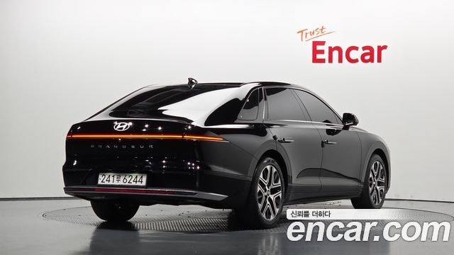 Hyundai Grandeur Premium