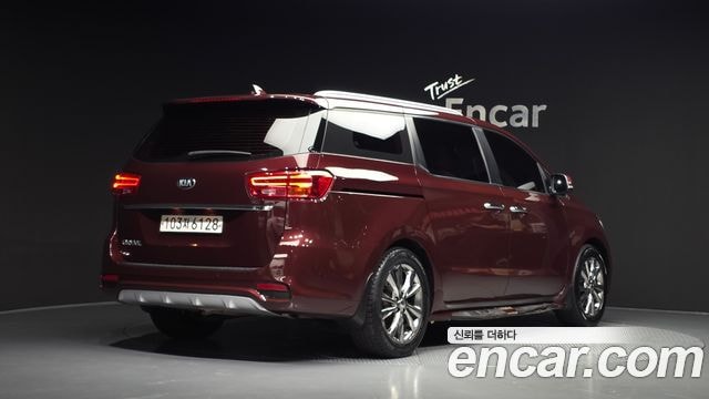 Kia Carnival 9-Sitzer Luxury