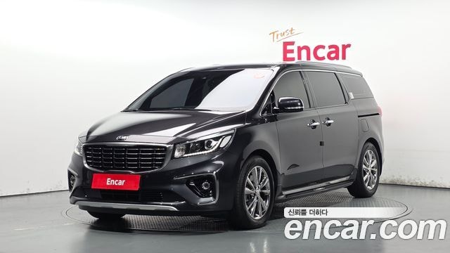 Kia Canival 9-Seater Prestige